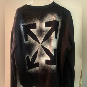 Authentic Used Off white Sweater Size Large. Good condition.